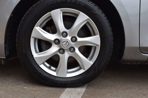 Used 2011 MAZDA MAZDA3 i Touring image 11