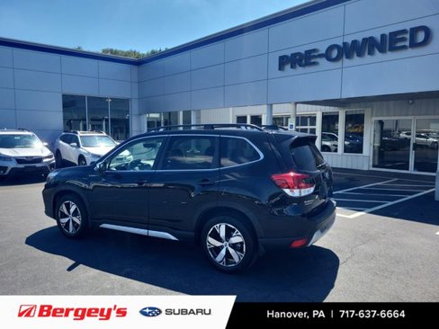 Used 2020 Subaru Forester Touring image 3