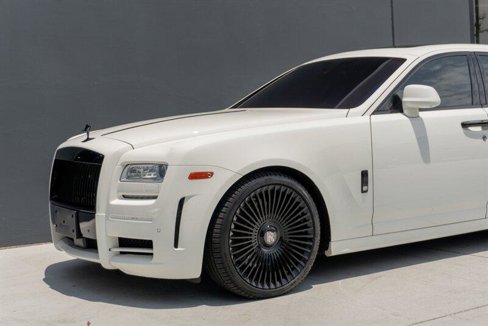 Used 2012 Rolls-Royce Ghost image 18