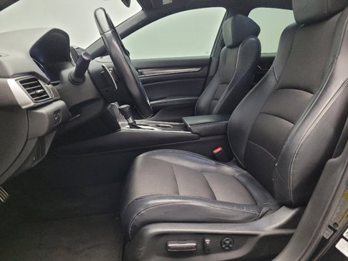 Used 2018 Honda Accord Sport image 17