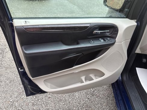 Used 2013 Dodge Grand Caravan SE image 10