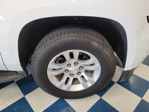Used 2017 Chevrolet Tahoe LT image 17