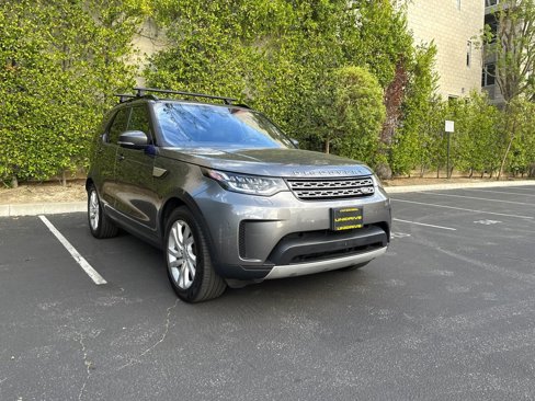 Used 2018 Land Rover Discovery HSE image 3