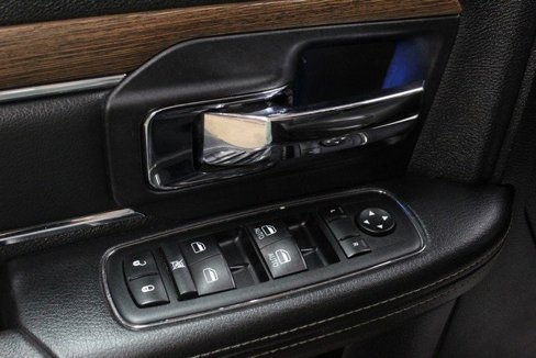 Used 2014 RAM 1500 Laramie image 17