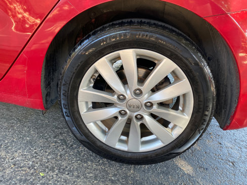 Used 2014 Kia Forte EX image 20
