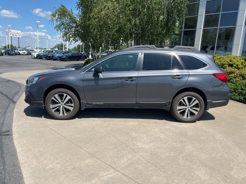 Used 2018 Subaru Outback 2.5i Limited image 2