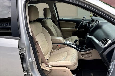 Used 2014 Dodge Journey SXT w/ Flexible Seating Group image 6