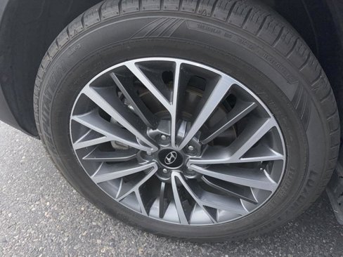 Used 2021 Hyundai Tucson Limited image 25