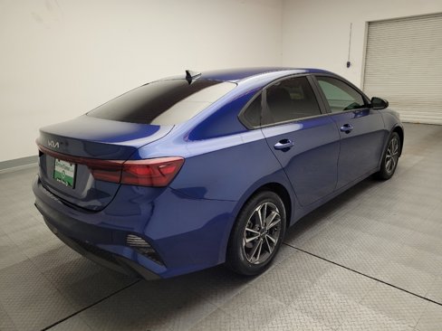 Used 2023 Kia Forte LXS image 9