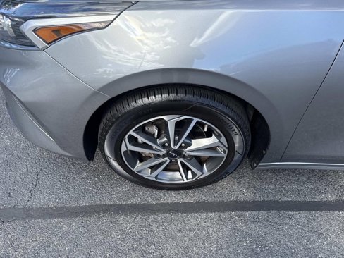 Used 2023 Kia Forte LXS image 10