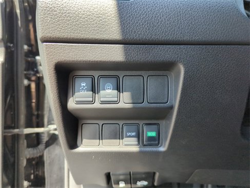 Certified 2021 Nissan Rogue Sport S image 34