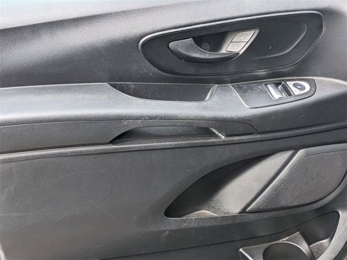 Used 2018 Mercedes-Benz Metris Passenger image 14
