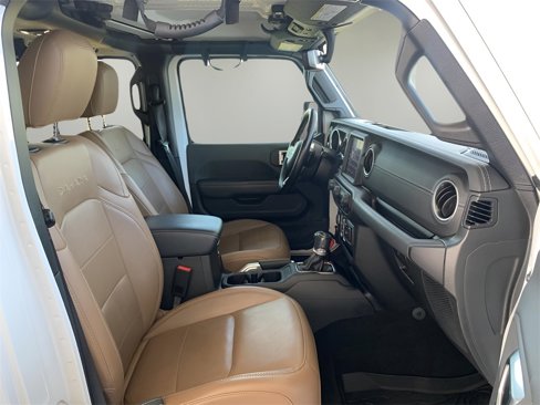 Used 2020 Jeep Wrangler Unlimited Sahara image 26