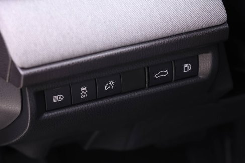 Used 2025 Toyota Camry LE image 15