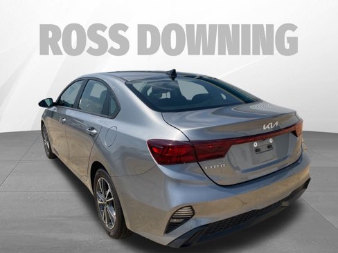 Used 2023 Kia Forte LXS image 6