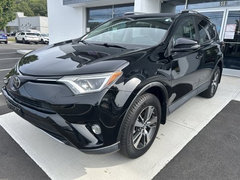 Used 2017 Toyota RAV4 XLE image 3