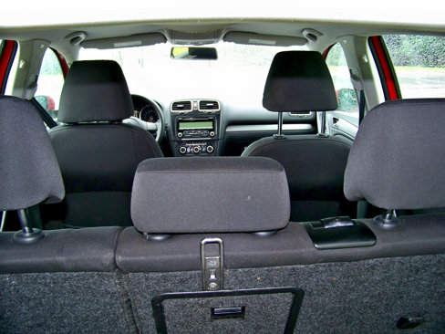 Used 2011 Volkswagen Golf 4-Door image 15
