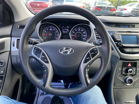 Used 2015 Hyundai Elantra SE w/ Option Group 02 image 15