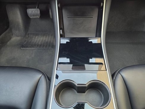 Used 2020 Tesla Model 3 Performance image 20