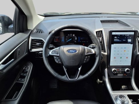 Used 2024 Ford Edge SEL image 8
