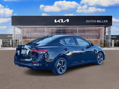 Used 2024 Nissan Sentra SV image 7