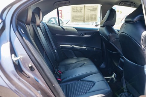 Used 2023 Toyota Camry SE image 17
