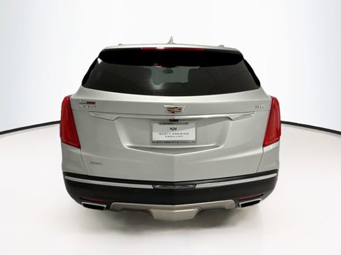 Used 2017 Cadillac XT5 Platinum image 5