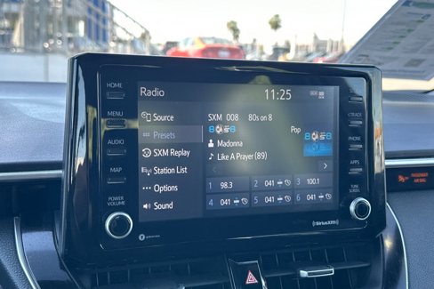 Used 2022 Toyota Corolla SE image 17