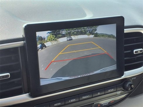 Used 2022 Hyundai Venue SEL image 15