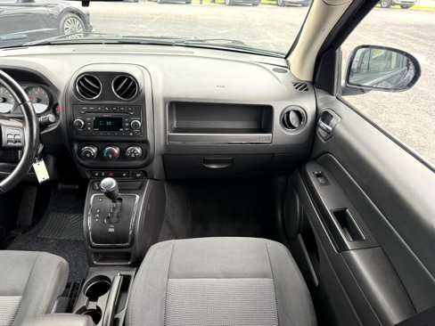 Used 2011 Jeep Compass Latitude image 23