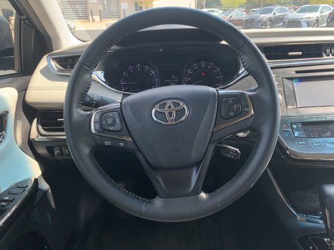 Used 2014 Toyota Avalon XLE Premium image 18