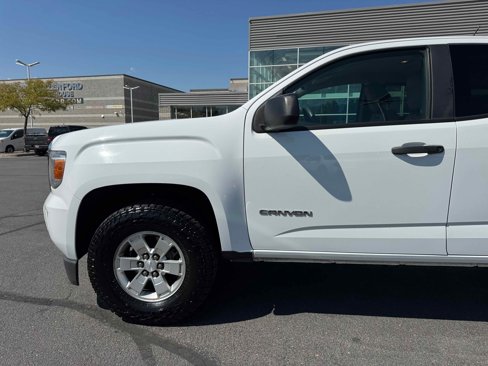 Used 2015 GMC Canyon SL image 4