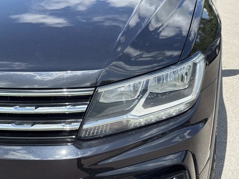 Used 2019 Volkswagen Tiguan SEL Premium R-Line w/ 3rd Row Seat Package image 12