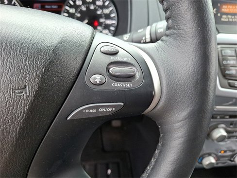 Used 2020 Nissan Pathfinder SL image 22