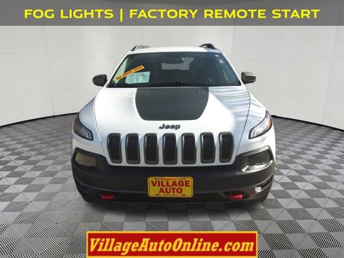 Used 2015 Jeep Cherokee Trailhawk w/ Comfort/Convenience Group image 6