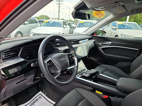 Used 2021 Audi e-tron Premium w/ Black Optic Package image 39