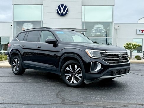 Certified 2024 Volkswagen Atlas SE image 1