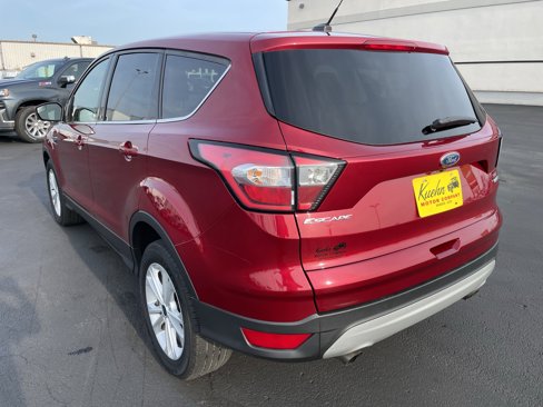 Used 2017 Ford Escape SE image 6