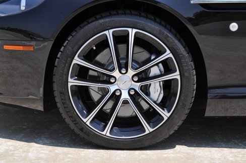 Used 2012 Aston Martin DB9 Volante image 11