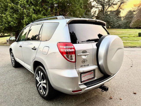 Used 2012 Toyota RAV4 4WD image 8