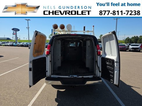 Used 2016 Chevrolet Express 3500 image 11