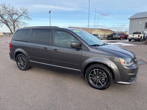 Used 2016 Dodge Grand Caravan R/T image 10