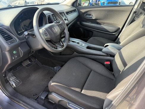 Used 2017 Honda HR-V LX image 9