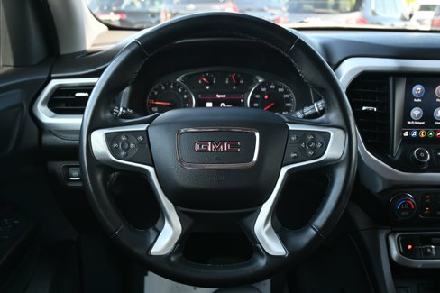 Used 2023 GMC Acadia SLT image 24