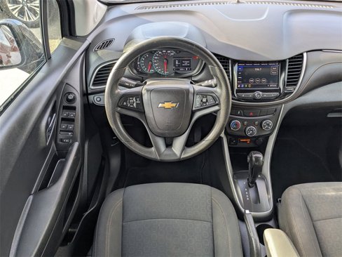 Used 2021 Chevrolet Trax LS w/ Tint and Cruise Package image 12