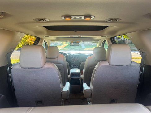 Used 2011 GMC Acadia Denali image 23