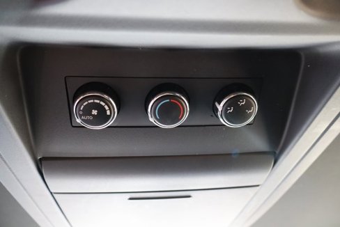 Used 2018 Dodge Grand Caravan GT image 38