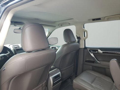 Used 2017 Lexus GX 460 Premium image 18