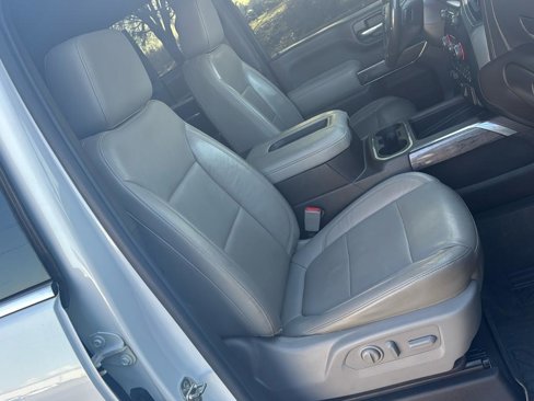 Used 2020 Chevrolet Silverado 2500 LTZ w/ LTZ Convenience Package image 14