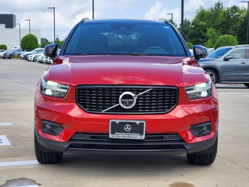 Used 2021 Volvo XC40 T5 R-Design w/ Advanced Package image 4